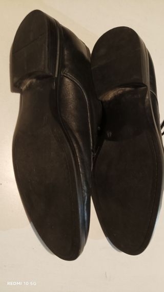 Sapatos em pele preto, tamanho 41