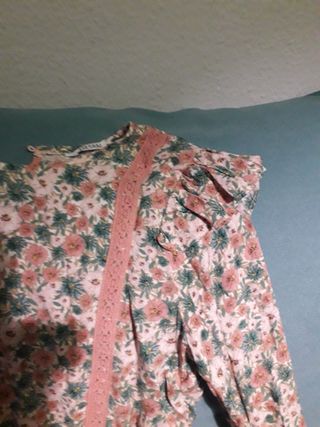 Blusa floral manga larga
