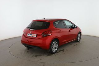 Peugeot 208 1.2 PureTech Signature