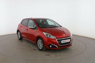 Peugeot 208 1.2 PureTech Signature