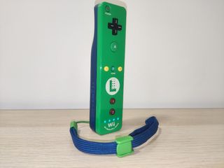 Especial Luigi Mando Wii U Remote Motion Plus