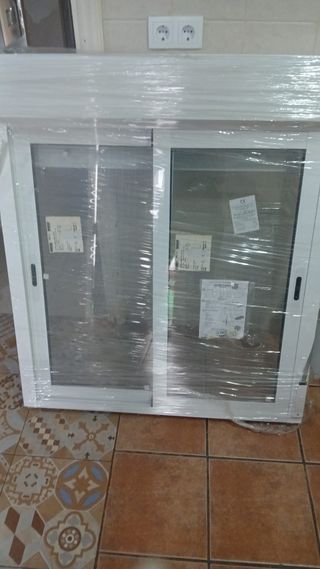 Ventana corredera aluminio 2 hojas, con mosquitera