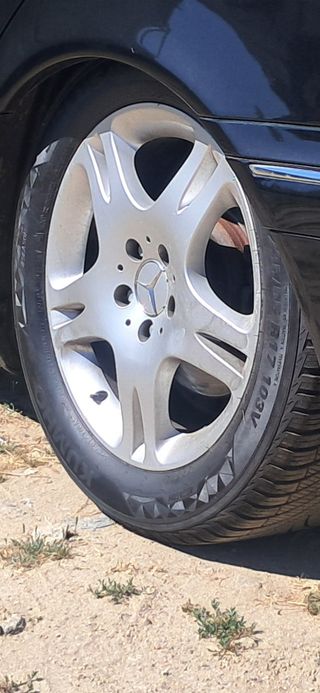 Llantas OriginalesMercedesR17Neumáticos SEMINUEVOS