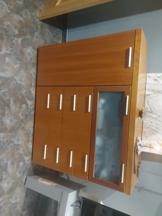 Mueble de comedor vitrina y cajones