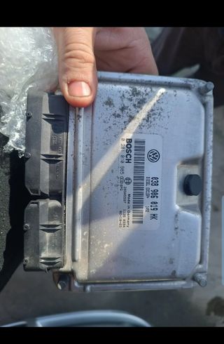 Centralita ECU Bosch 038 906 019 HK ARL 150CV