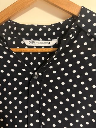 Camisa Zara lunares M