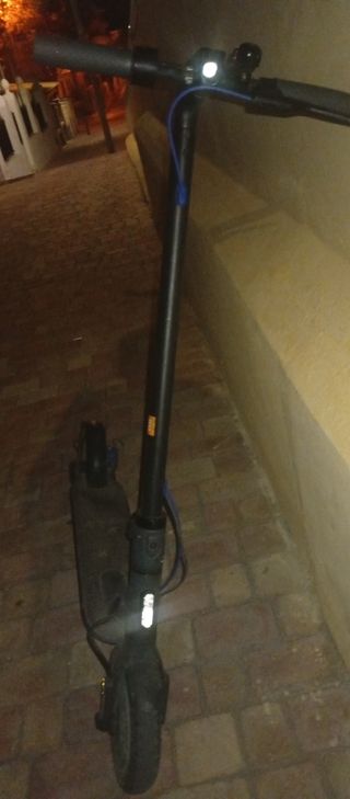 Patin Xiaomi Pro 3
Con las dos ruedas antipinchazo