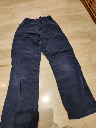 Pantaloni tuta, velluto costine, maglione, polo...