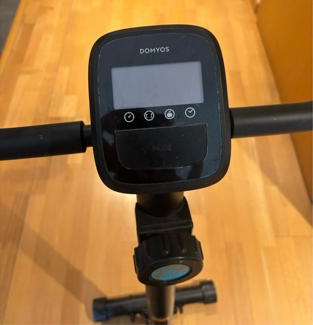 Bicicleta Estática Essential 03