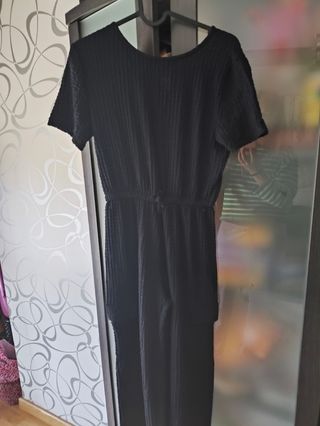 Mono negro texturizado , talla 13/14
