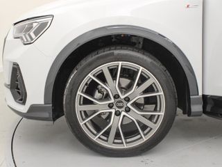 AUDI Q3 2.0 35 TDI S TRONIC BLACK LINE 150 5P