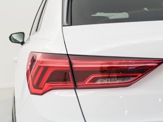 AUDI Q3 2.0 35 TDI S TRONIC BLACK LINE 150 5P