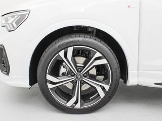 AUDI Q3 AUDI Q3 SPORTBACK BLACK LINE EDITION 35 TDI 110(150) KW(CV) S TRONIC