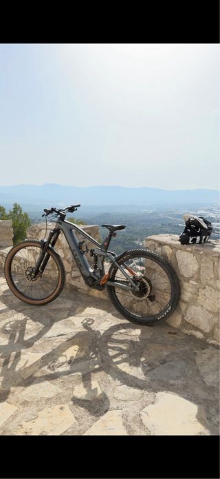 Cube Stereo Hybrid HPC 160 
Cambio moto enduro
