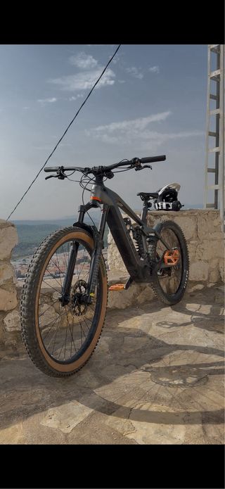 Cube Stereo Hybrid HPC 160 
Cambio moto enduro
