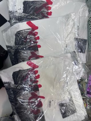 Camiseta Uniqlo Berserk (varias tallas)