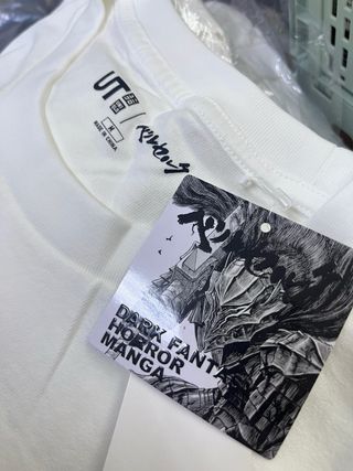 Camiseta Uniqlo Berserk (varias tallas)