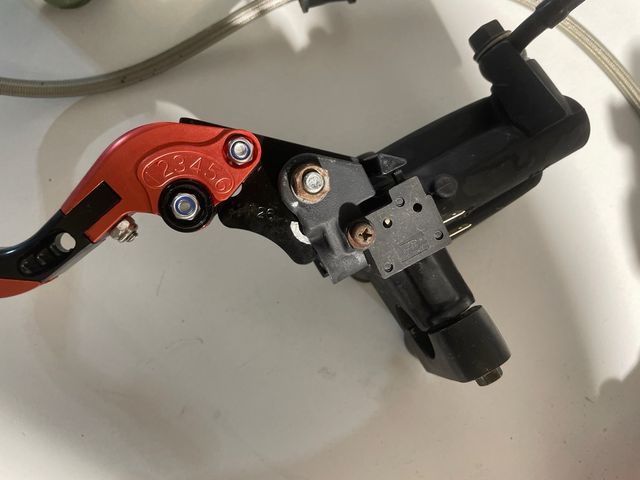 Bombín y Manetas Freno Kymco Xciting 500R ABS