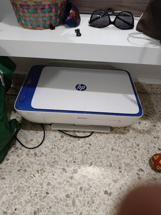 Impresora HP Blanca y Azul