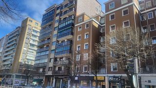 Piso en venta en Plaza España - Villa Pilar - Reyes Católicos - Vadillos en Burgos