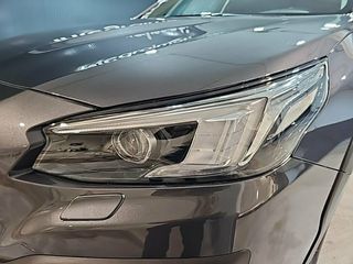 Subaru Outback 2.5I-L CVT TREK 