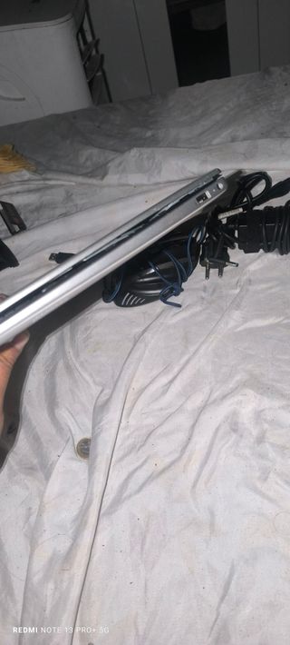 Portátil HP Plata + Ratón y Cargador
