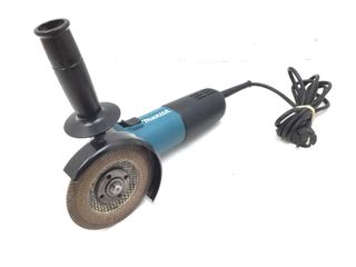 radial makita 9557nbr