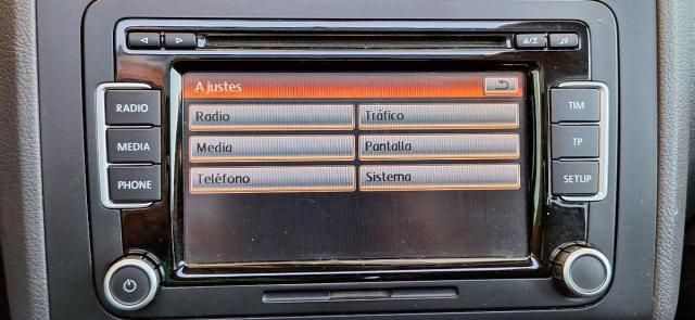 VOLKSWAGEN Touran Advance 1.6 TDI 105 CV(7 plazas)