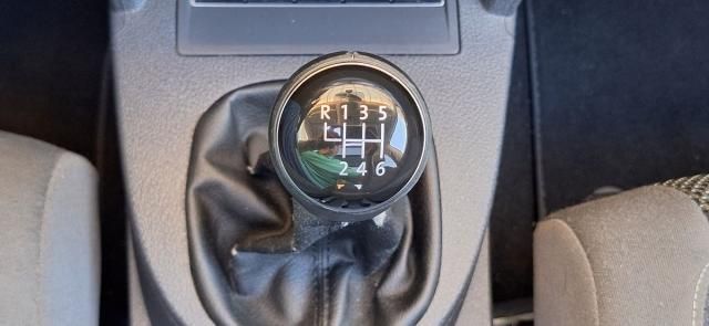 VOLKSWAGEN Touran Advance 1.6 TDI 105 CV(7 plazas)