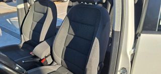 VOLKSWAGEN Touran Advance 1.6 TDI 105 CV (7 plazas)
