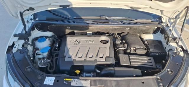 VOLKSWAGEN Touran Advance 1.6 TDI 105 CV(7 plazas)