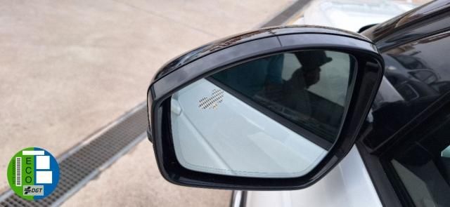 LAND ROVER Discovery Sport D165 AWD Auto MHEV SE