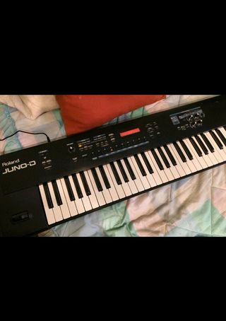 Roland Juno-D Edición Limitada