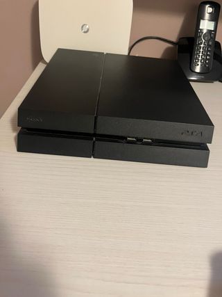 PS4 (PlayStation 4) Nera + 2 Joystick