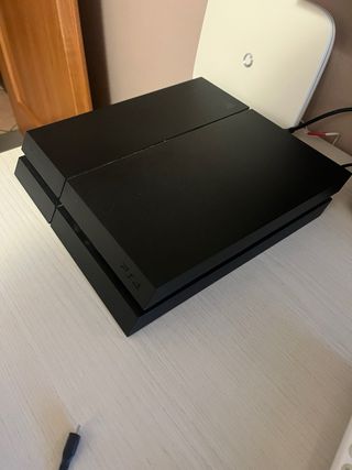 PS4 (PlayStation 4) Nera + 2 Joystick