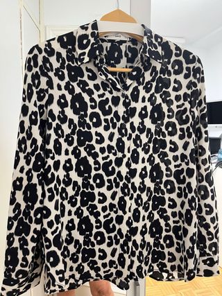 Blusa Mango Animal Print Talla S