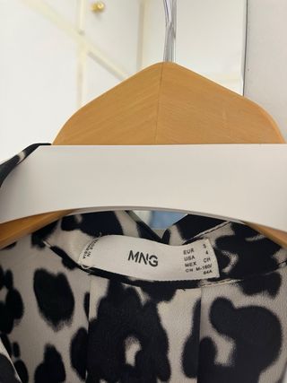 Blusa Mango Animal Print Talla S