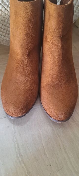 Botines camel ante