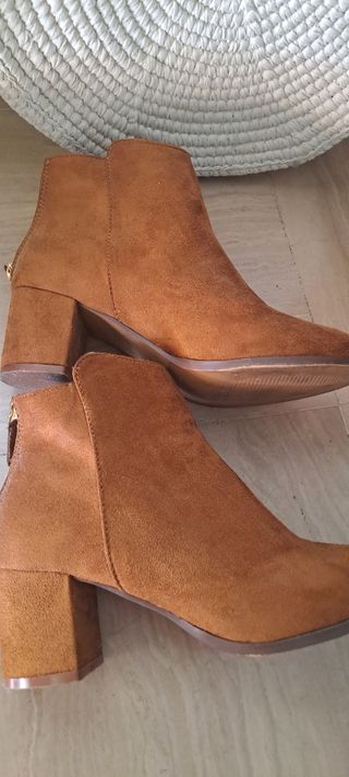 Botines camel ante