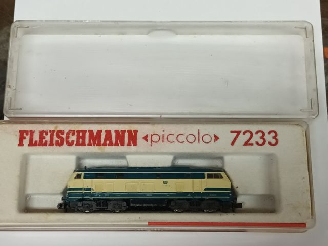 Locomotiva Fleischmann Piccolo 7233