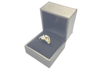 anillo oro 18k