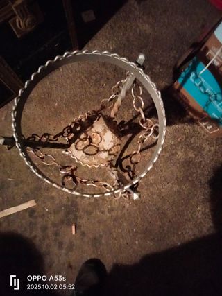 Fioriera in ferro battuto lavorata a mano