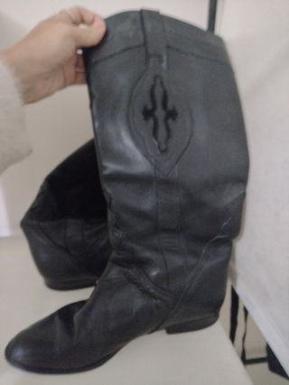 Botas altas vintage piel negras