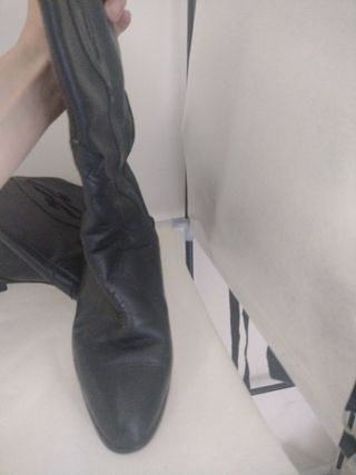 Botas altas vintage piel negras