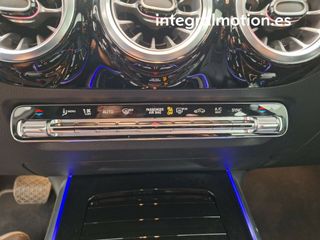 Mercedes GLA 180 d Business Solution 5d 