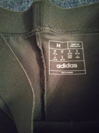 Mallas Adidas Negras con Rayas Blancas