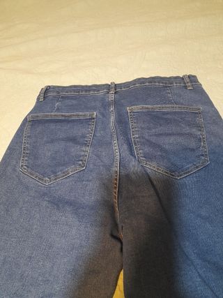 Pantalón vaquero elástico azul