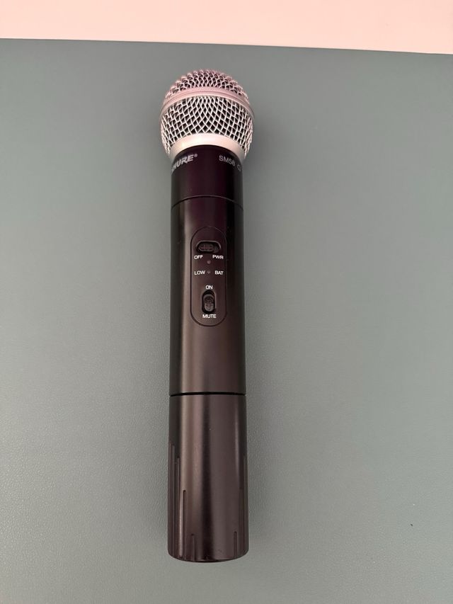 Shure SM58 + Sennheiser Freeport + Estuche