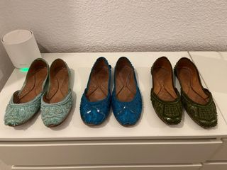 Zapatos planos bordados mujer