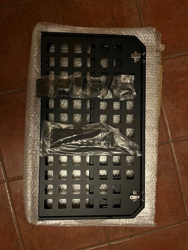 Mesa portón overland Mitsubishi Montero V80/V90